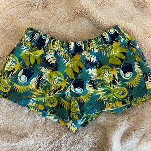 Patagonia Women’s Barely Baggies 2.5”